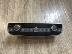 For Audi Q3 2019 ---- Automatic air conditioning display control unit Air conditioning control switch button 83A 820 043 N